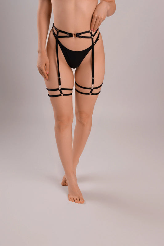 Waist strap with double leg garters