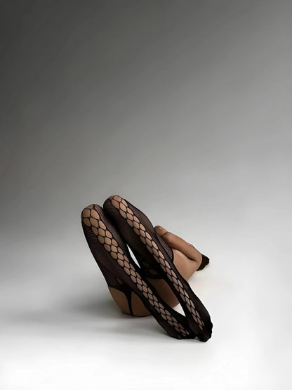 Tights with large mesh