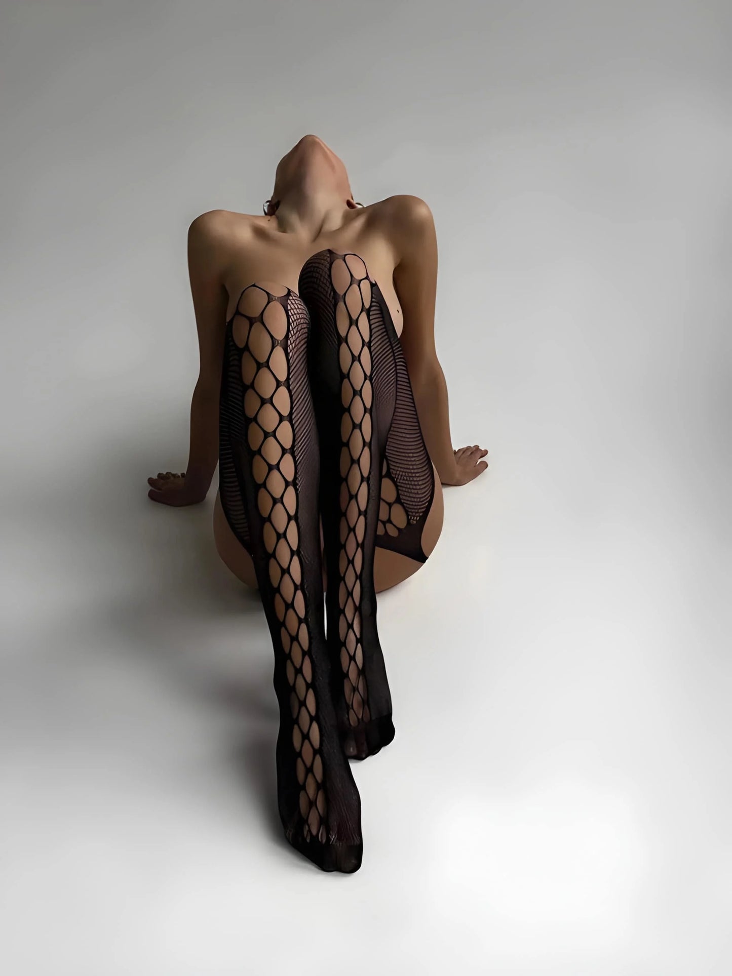 Tights with large mesh